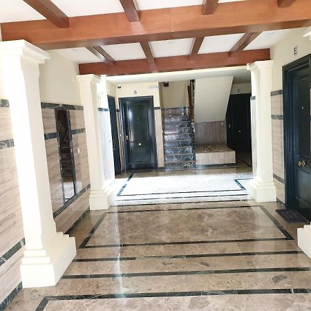 Apartamento Apartamento Puerto Banus pool☆ Marbella Exterior foto