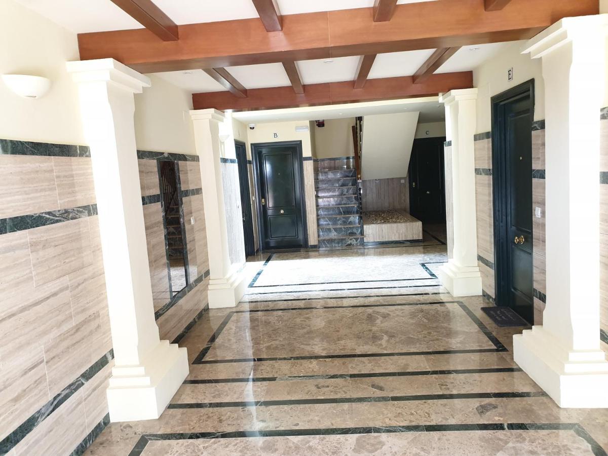 Apartamento Apartamento Puerto Banus pool☆ Marbella Exterior foto