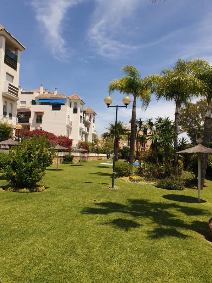 Apartamento Apartamento Puerto Banus pool☆ Marbella Exterior foto